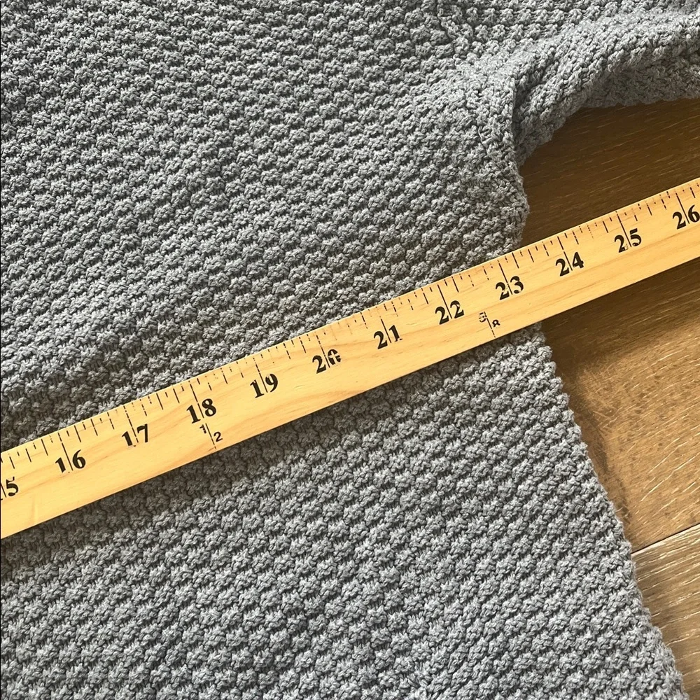 aerie Women’s Button Down Cardigan size medium